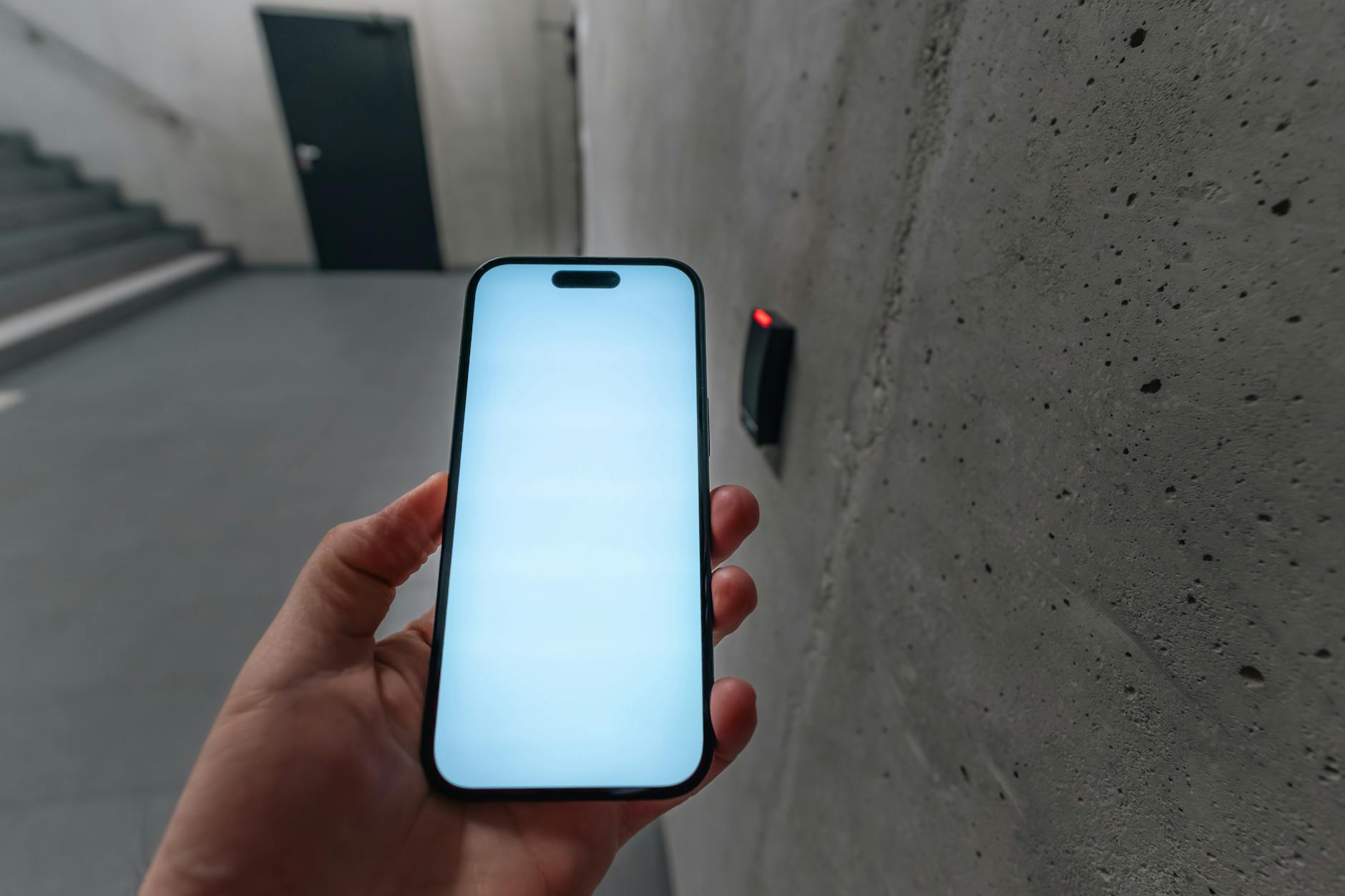 iPhone Visa NFC vulnerability allows theft up to $9,200.